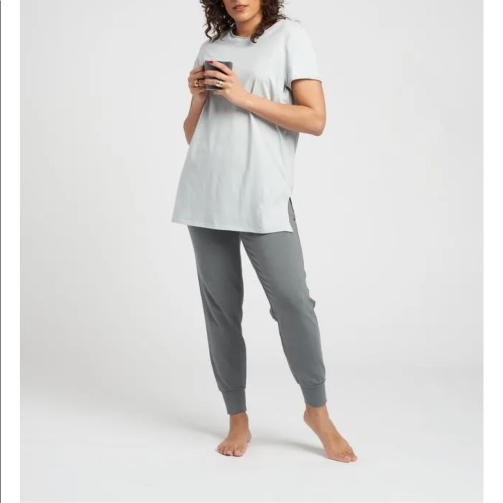 Universal Standard Sleep Tee - BNWT